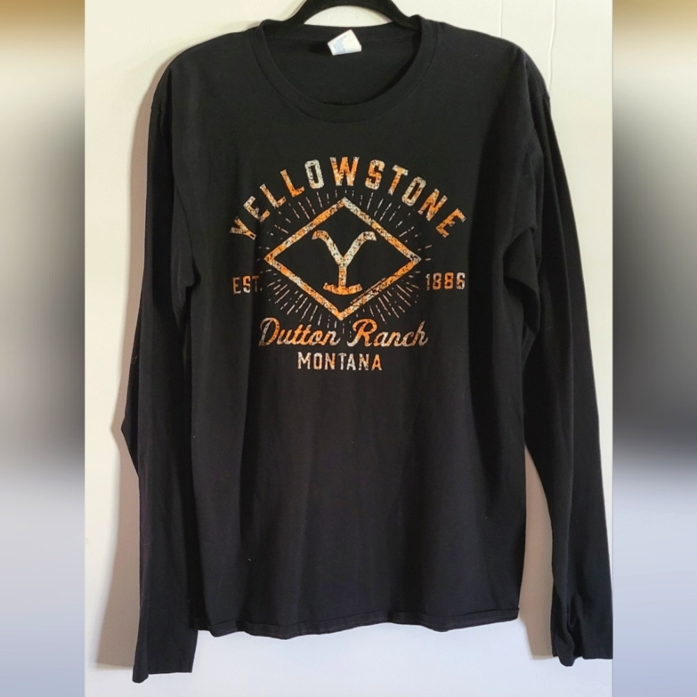 Yellowstone Dutton Ranch Graphic Long Sleeve Crew Neck Tee Shirt Montana Black